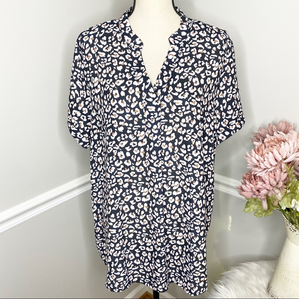 Cheetah Print short Sleeve V-neck long tunic blouse